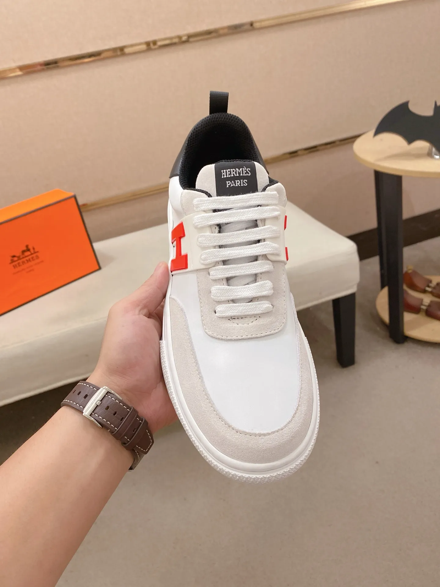 Men's clothing and shoes💰: 400💰Couple model💏"HERMES"【Classic original single version】Hermès; top 🔝purchasing agent🔍🔍latest 🇺🇸 counter sale simultaneously, original version imported from Italy ▲▲ox Leather ▲▲Exquisite workmanship (Italian 🇮🇹Imported water-dyed 🐂cowhide lining) sole: Original sole provided by the original factory, ⚠️exclusive double-layer activity·TPR·rubber·combined molded outsole; Male and female code numbers: 36-44 (can be customized to 45/46, non-refundable)